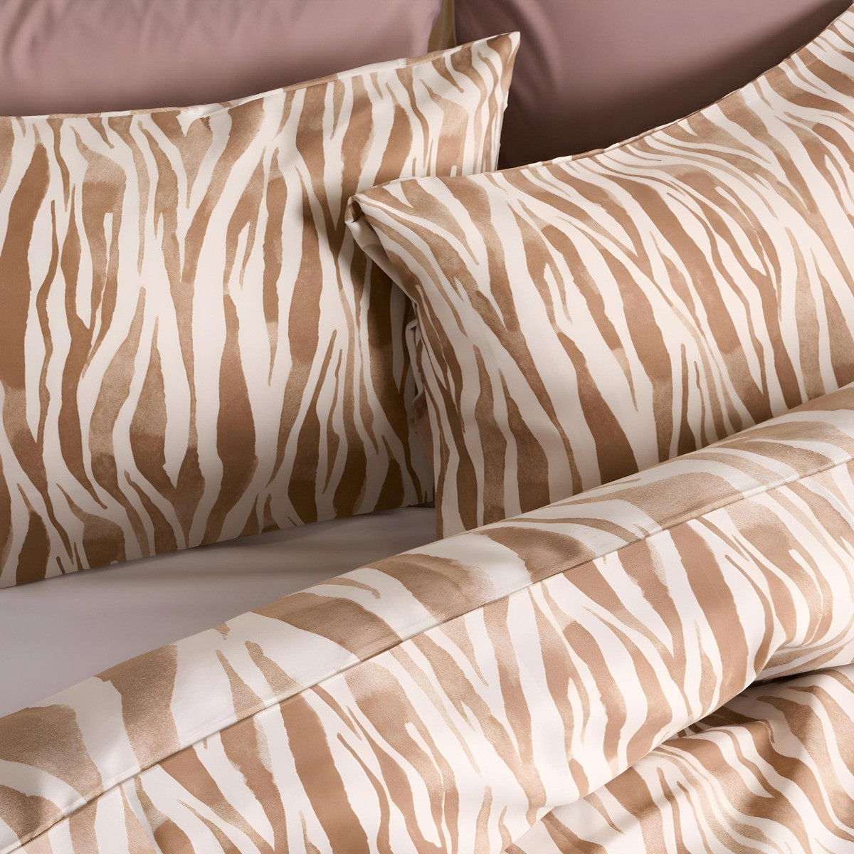 OHS Watercolour Zebra Print Duvet Set, Beige - Double>