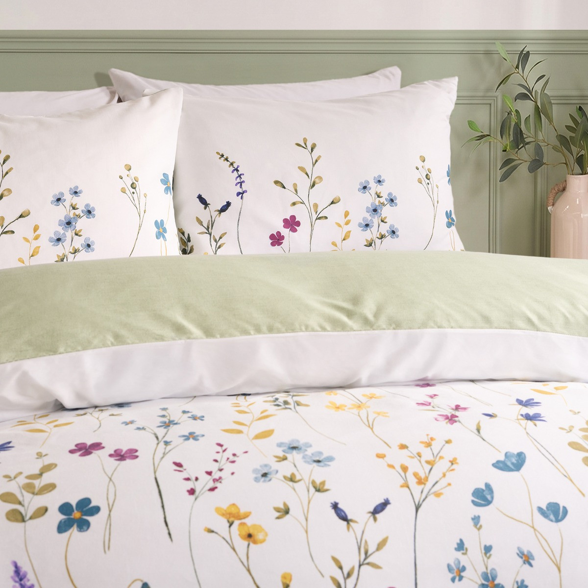 OHS Floral Border Duvet Set - Multi>