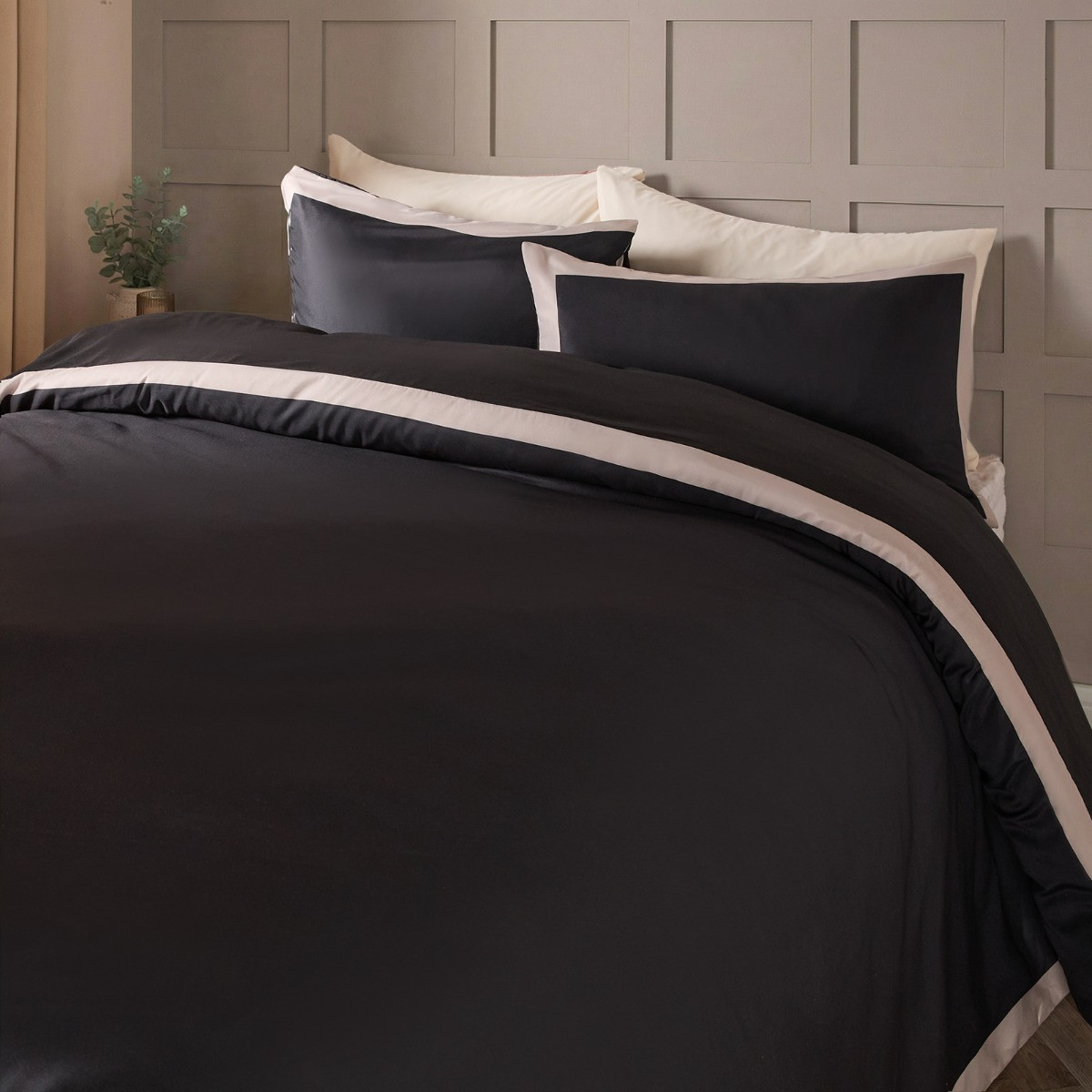 OHS Contrast Border Duvet Cover Set, Black/Stone - Double>