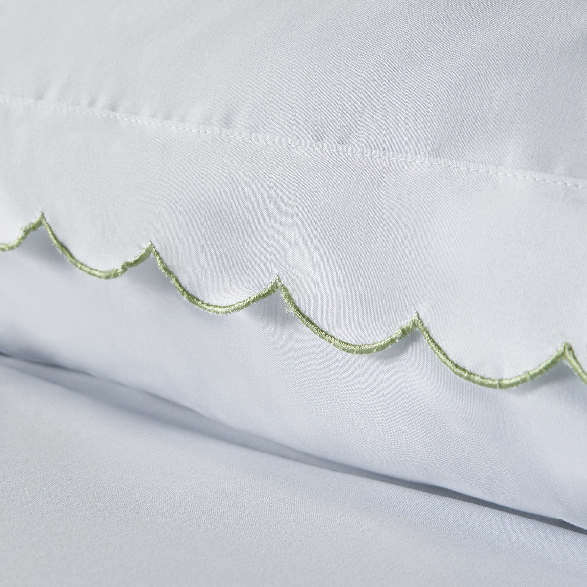 OHS Scallop Edge Contrast Duvet Cover Set, White/Sage - Double>