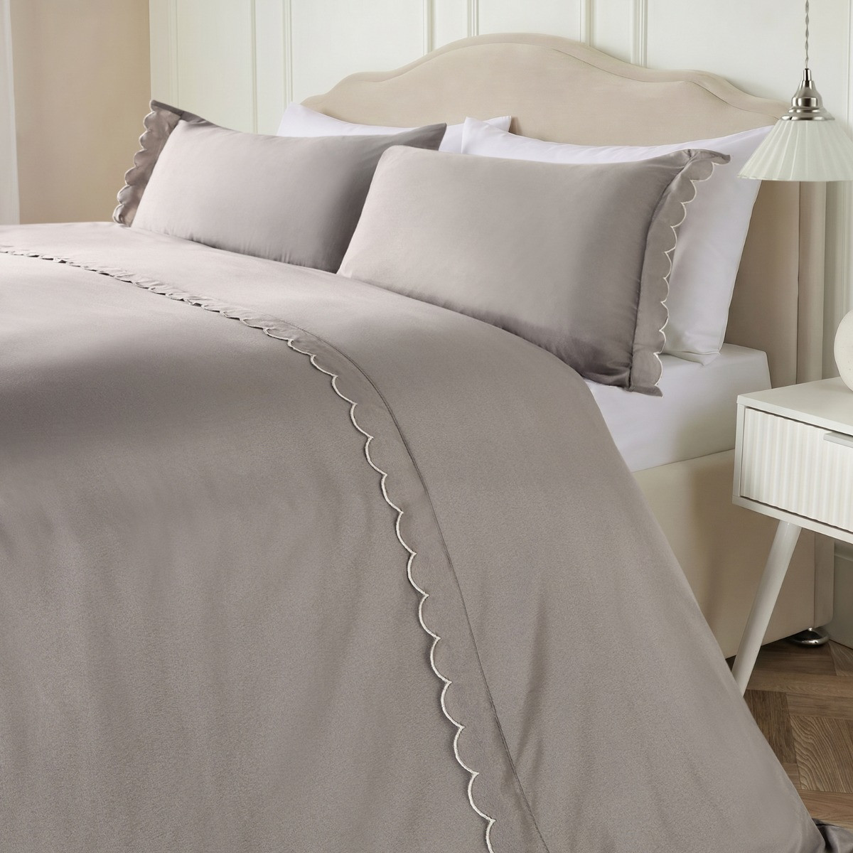 OHS Scallop Edge Contrast Duvet Cover Set - Grey/Silver>