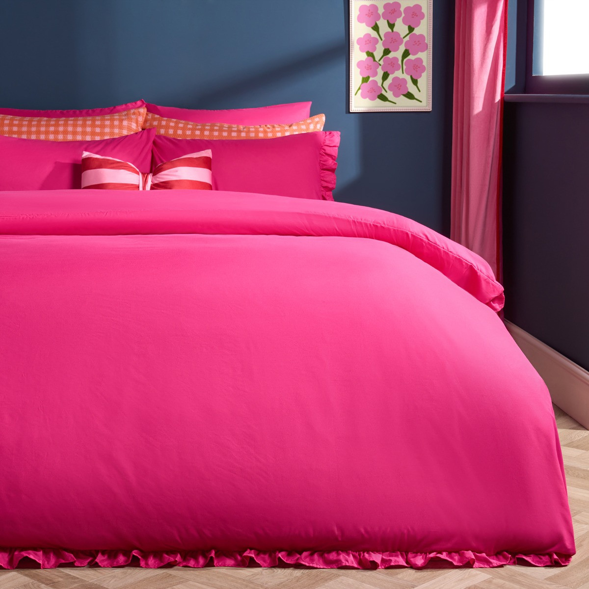 OHS Frill Edge Duvet Cover Set, Hot Pink - Single>