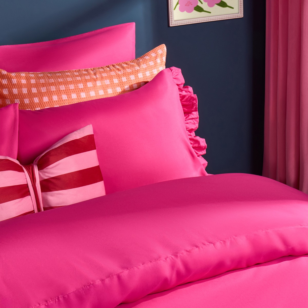 OHS Frill Edge Duvet Cover Set, Hot Pink - Single>
