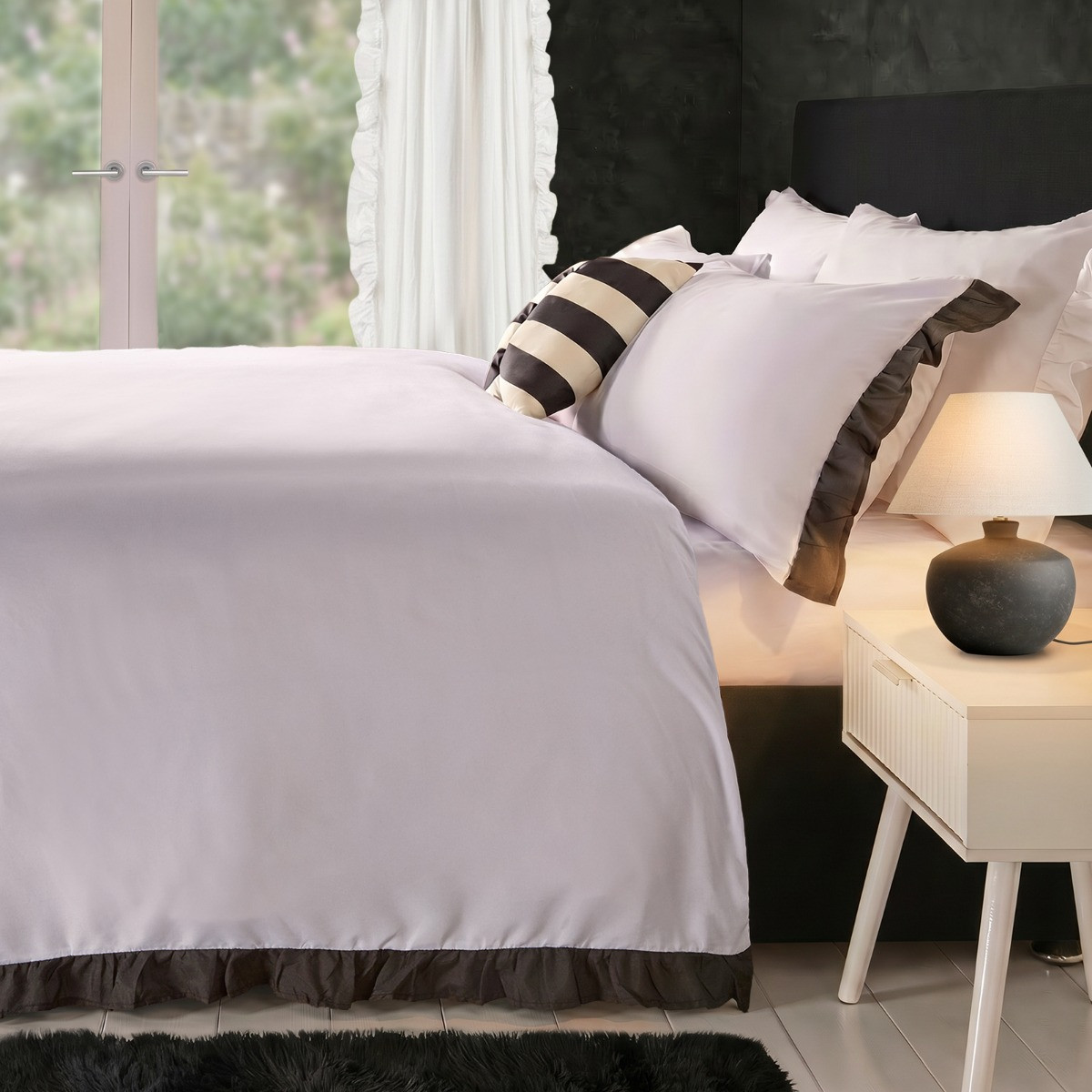 OHS Frill Edge Duvet Set - Monochrome>