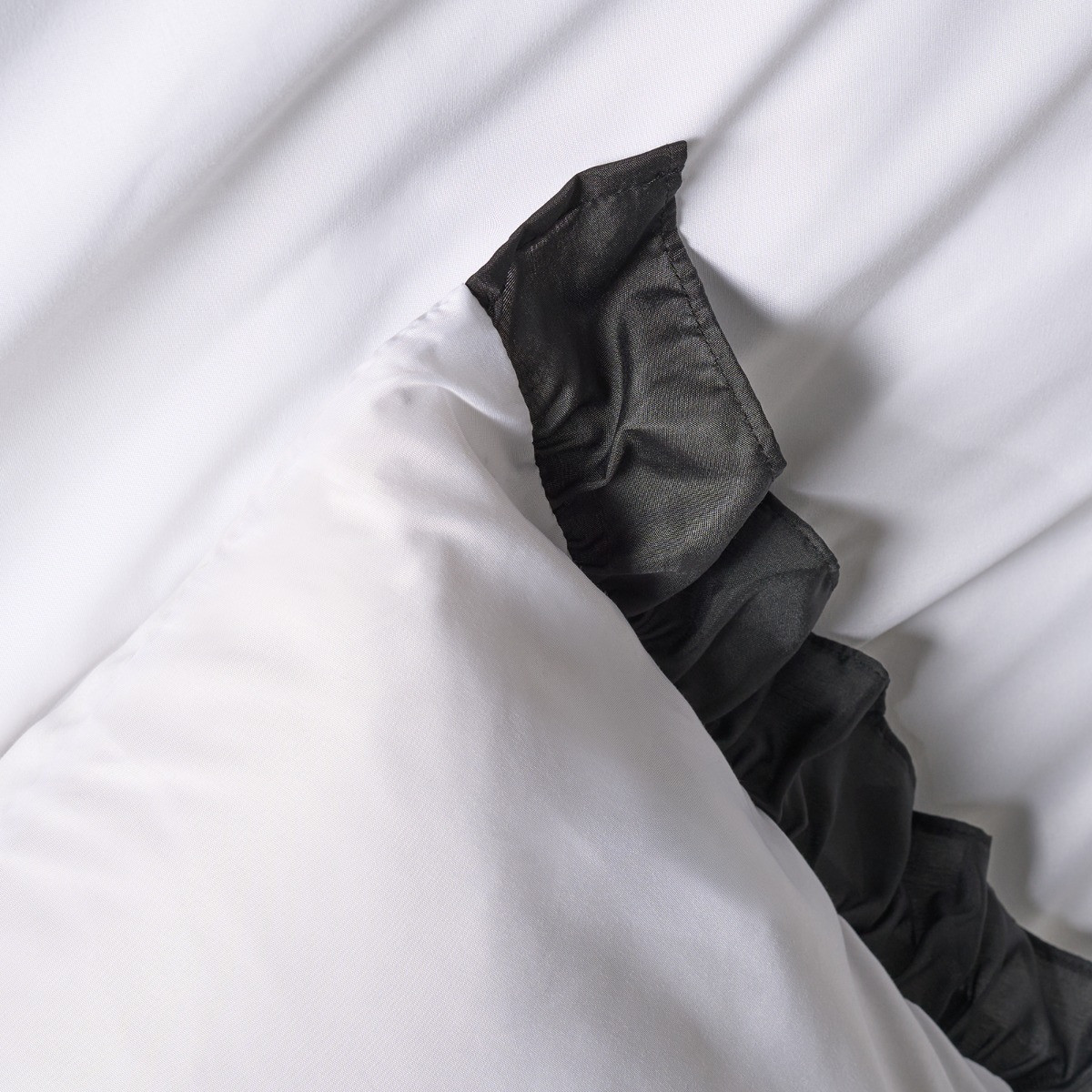 OHS Frill Edge Duvet Set - Monochrome>