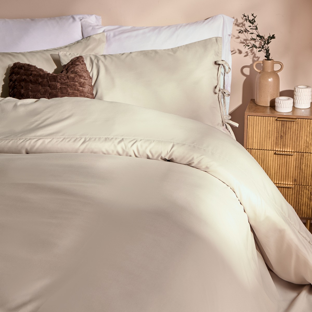OHS Bow Tie Plain Dye Duvet Set - Natural>
