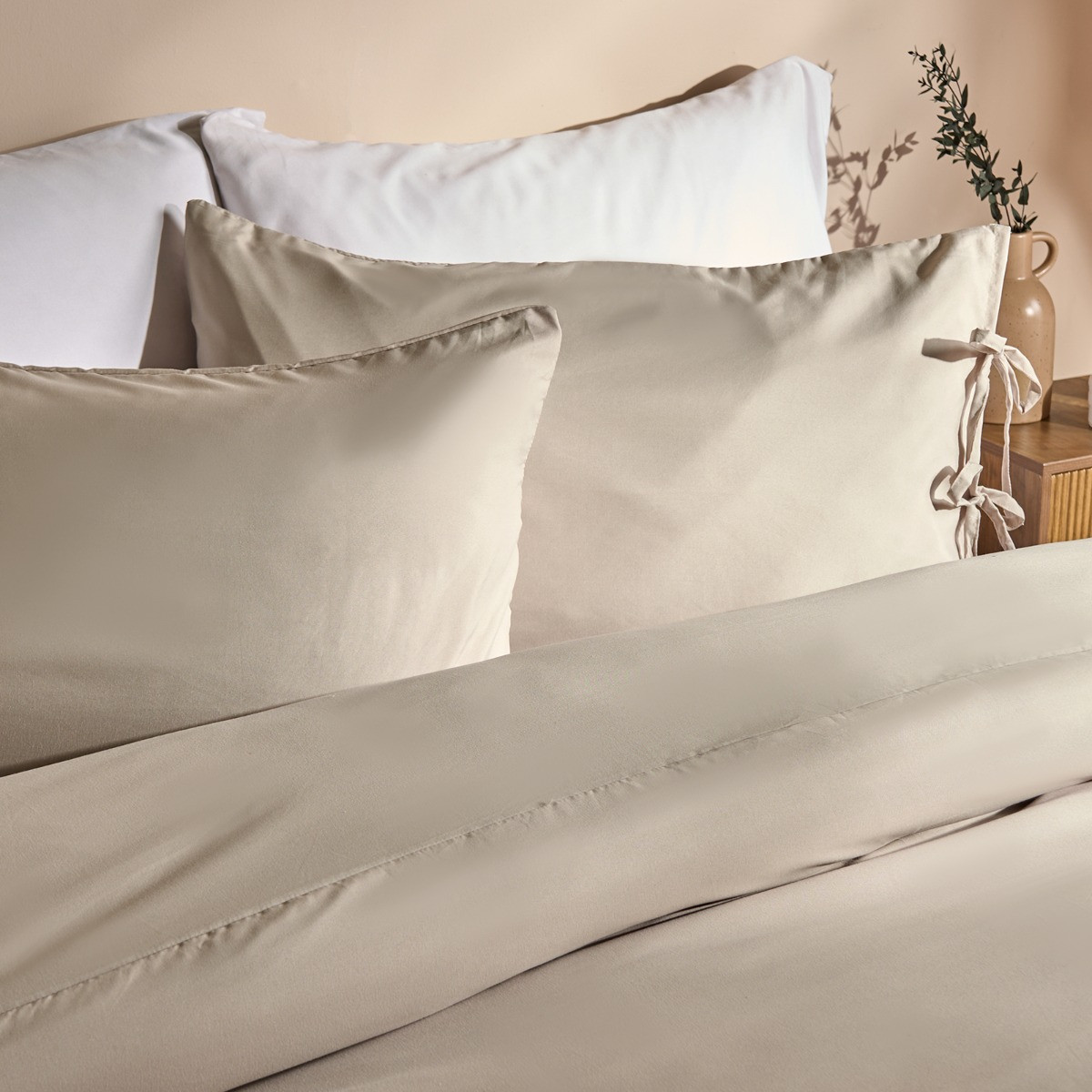 OHS Bow Tie Plain Dye Duvet Set, Natural - Single>