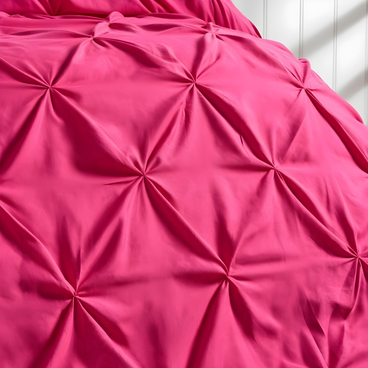 OHS Diamond Pintuck Pinch Pleat Duvet Set, Hot Pink - Double>