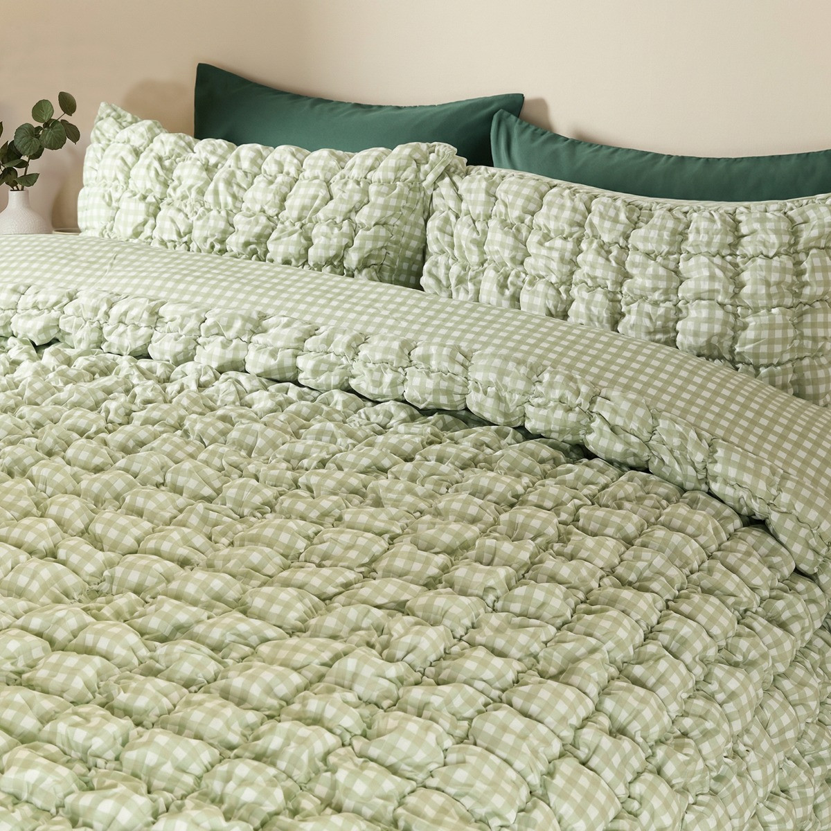 OHS Quilted Seersucker Gingham Duvet Cover Set, Sage - Super King>