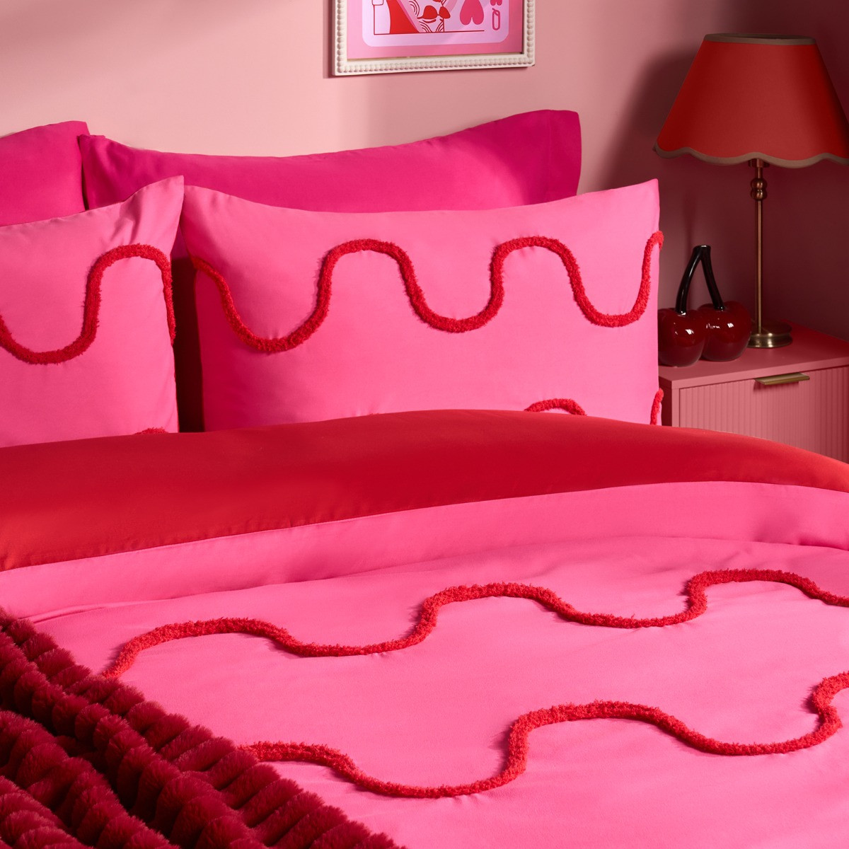 OHS Tufted Wave Duvet Set, Hot Pink/Red - Single>
