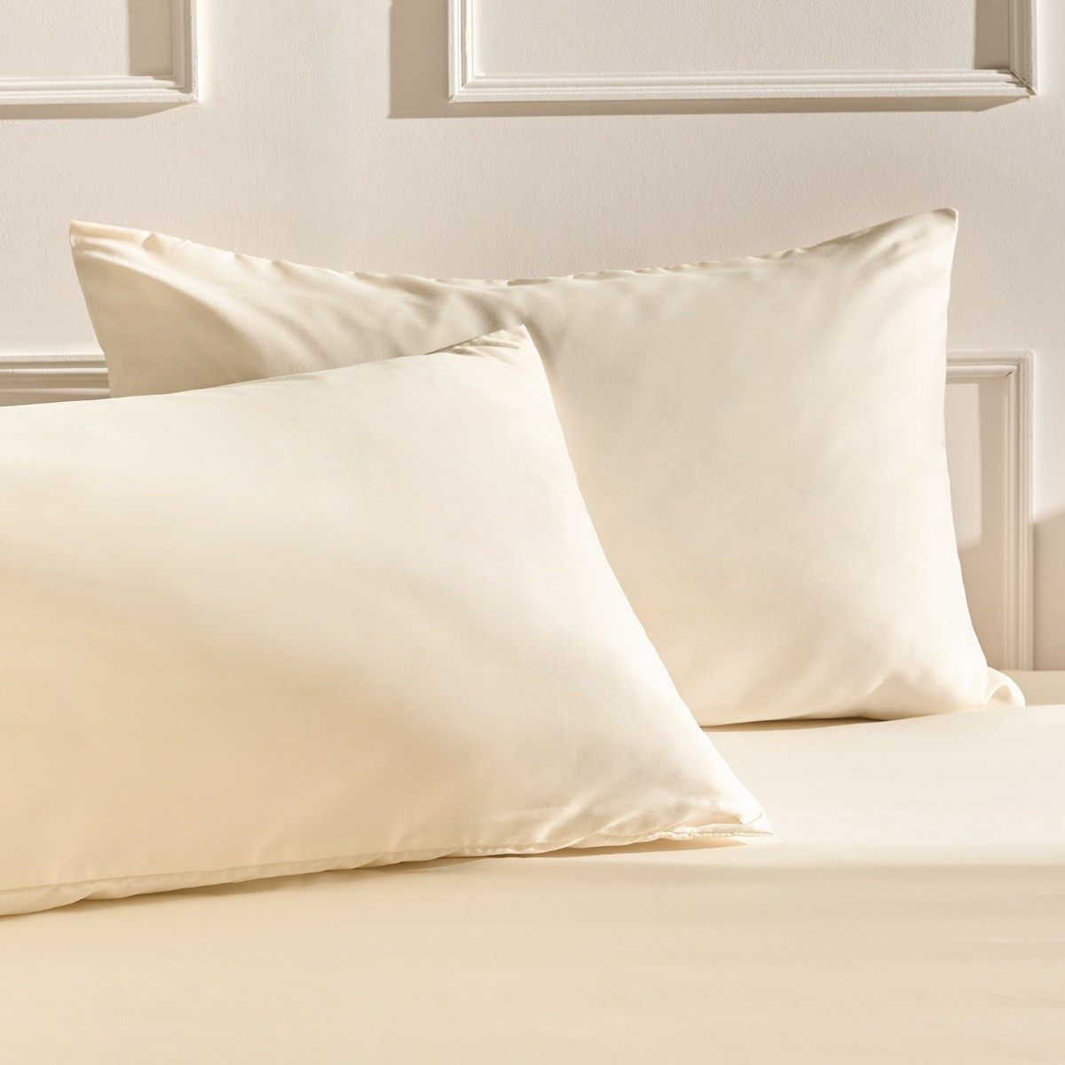 OHS 2 Pack Plain Dyed Housewife Pillowcases - Ivory>