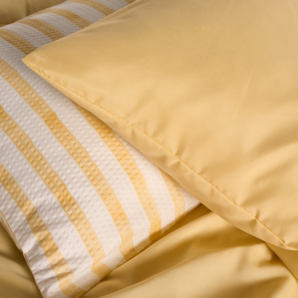 OHS 2 Pack Plain Dyed Housewife Pillowcases - Lemon>
