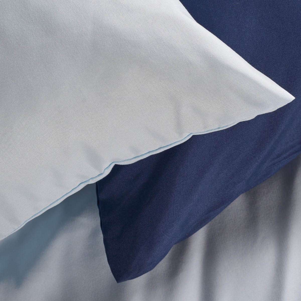 OHS 2 Pack Plain Dyed Housewife Pillowcases - Light Blue>