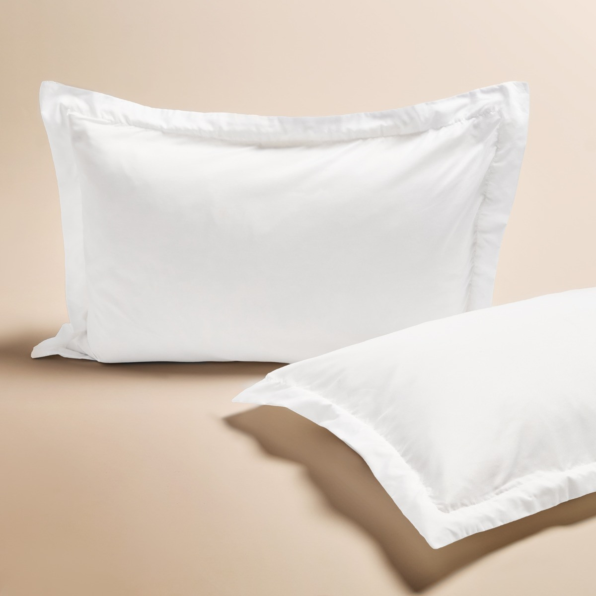OHS Plain Dyed Oxford Pillowcases - White>