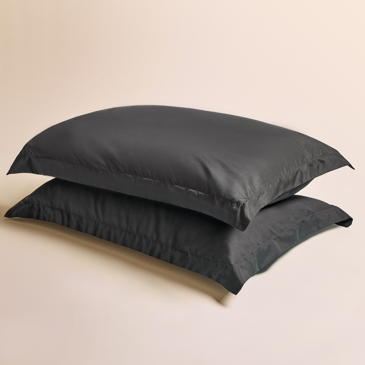 OHS Plain Dyed Oxford Pillowcases - Charcoal>