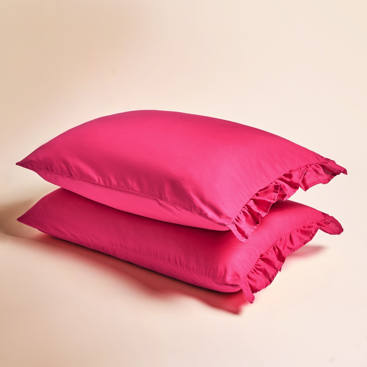 OHS Plain Dyed Frill Edge Pillowcases - Hot Pink>