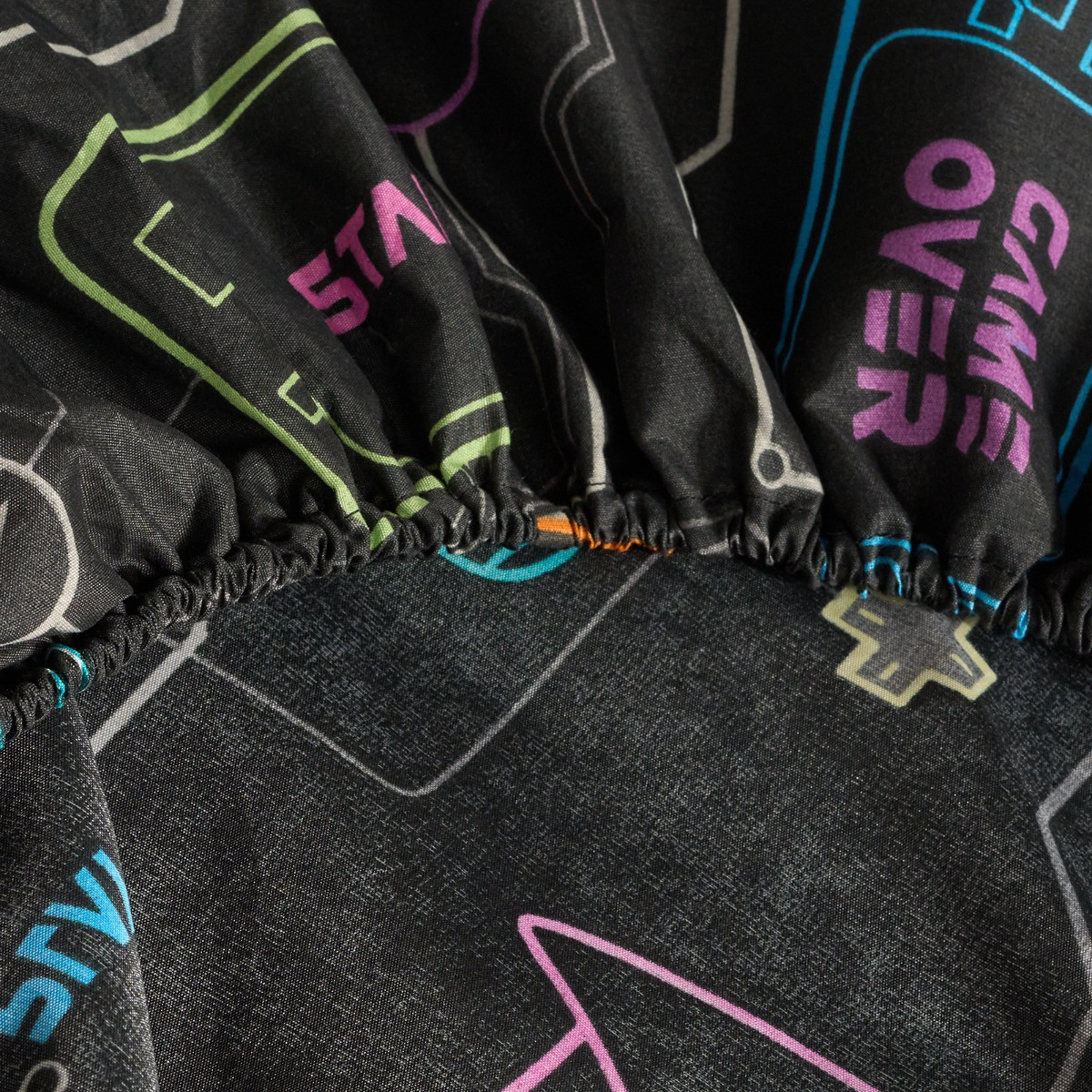 OHS Gaming Print Fitted Sheet, Black - Single>