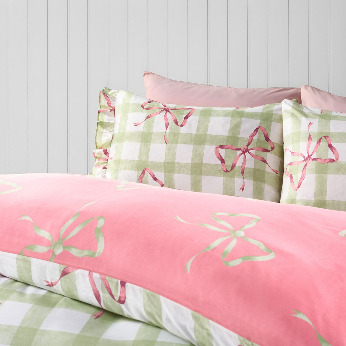 OHS Bow Print Gingham Duvet Cover & Frill Edge Pillowcase Set, Green/White - King>