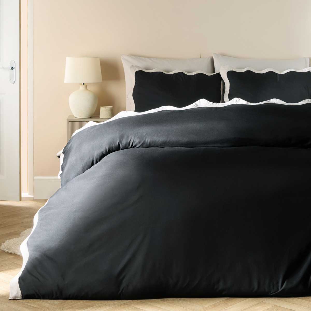 OHS Scallop Edge Duvet Cover Set - Black/Stone>