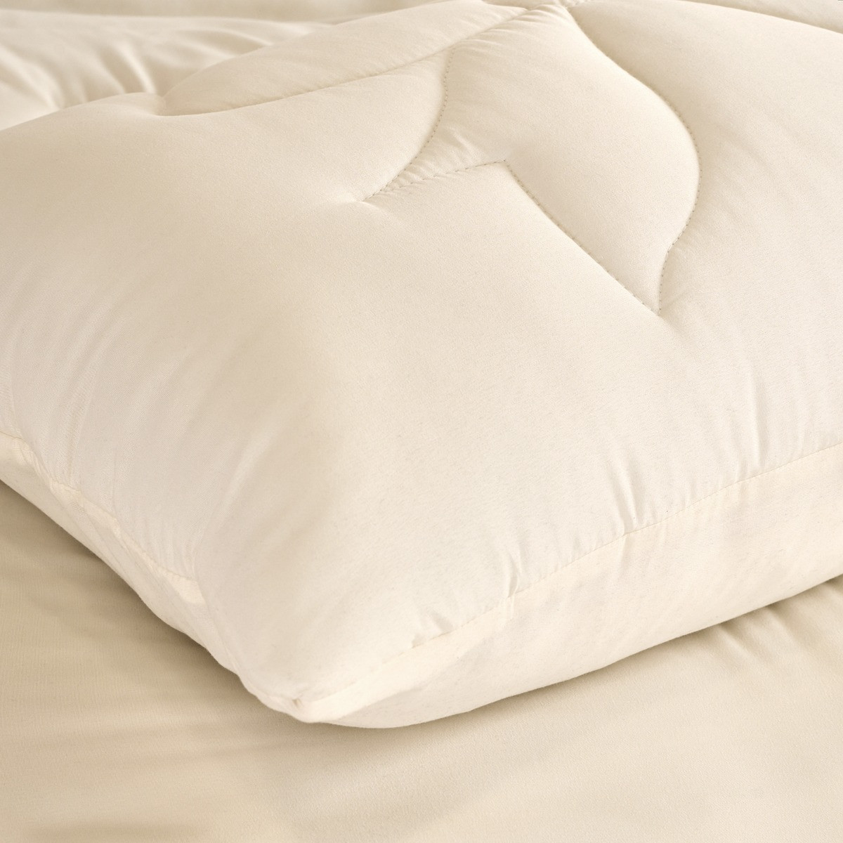 OHS Bows Quilted Coverless 7.5 Tog Duvet Set - Ivory>