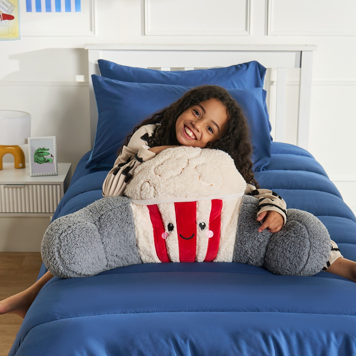 OHS Popcorn Cuddle Cushion - Cream/Red>