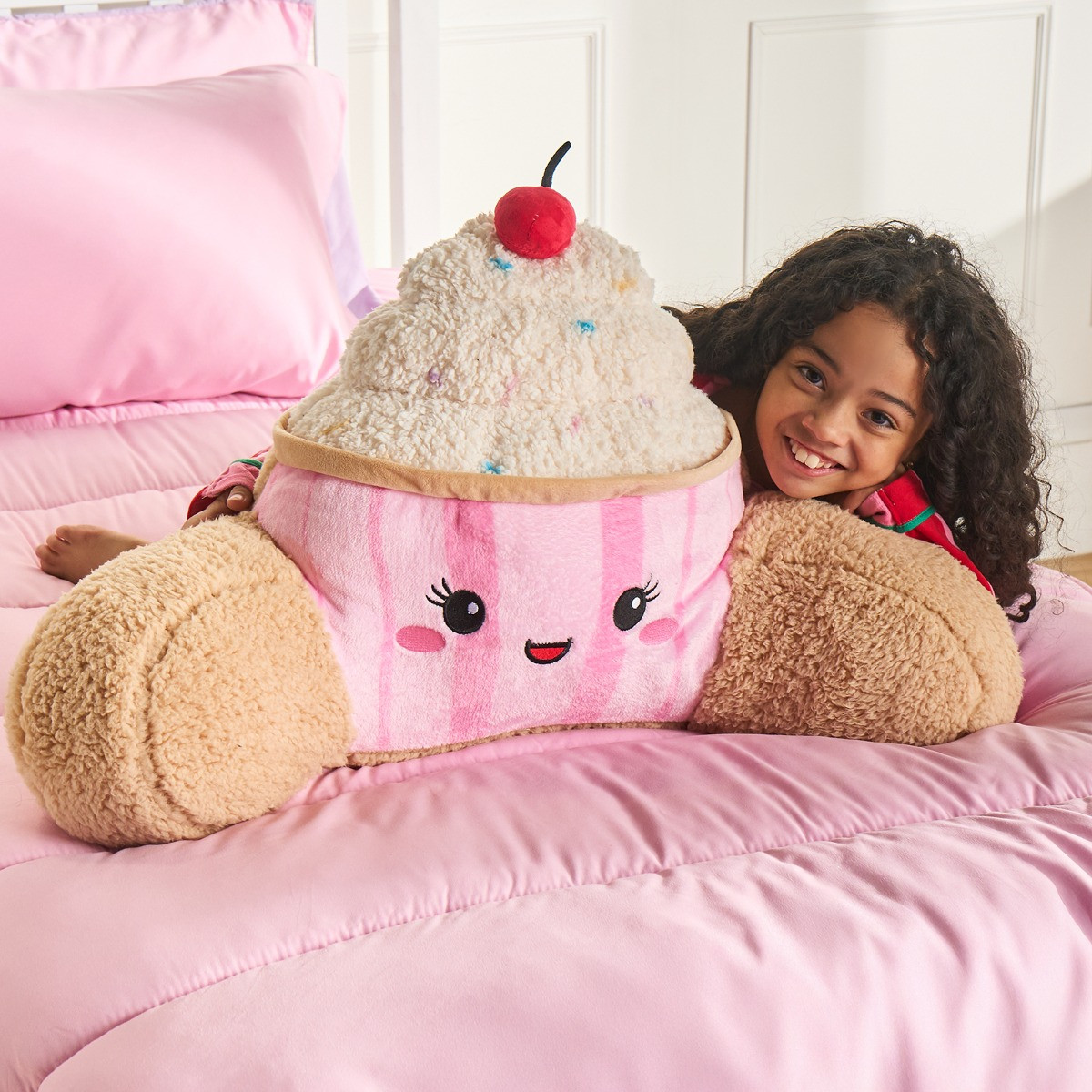 OHS Cupcake Cuddle Cushion - Pink/Natural>