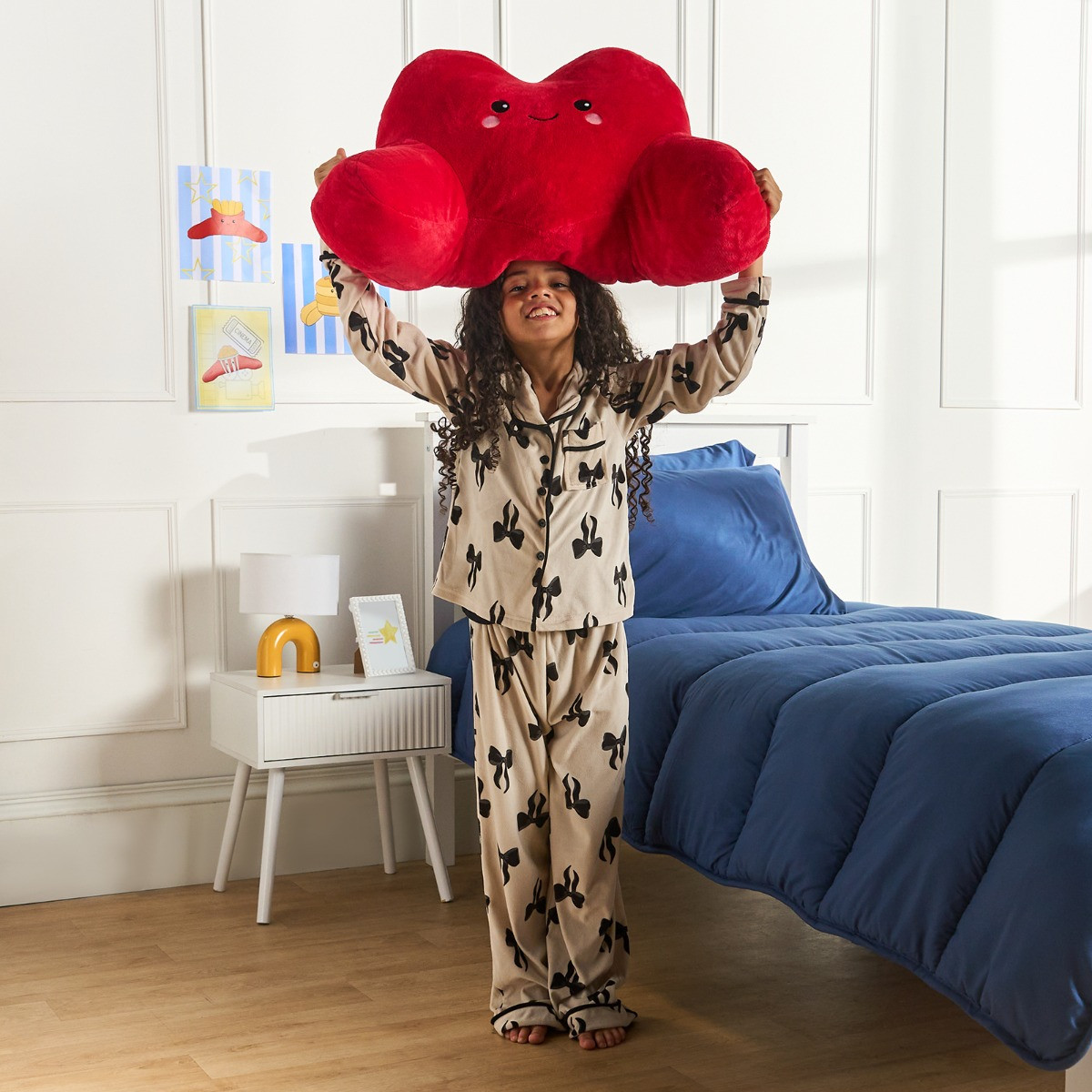 OHS Heart Cuddle Cushion - Red>