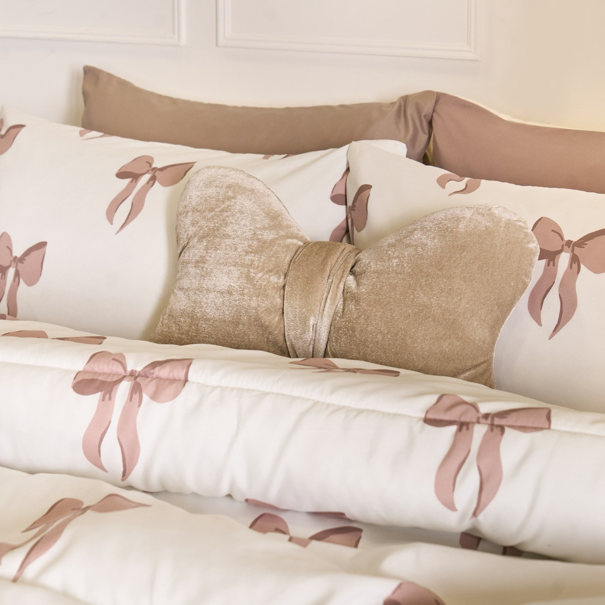 OHS Bow Print Coverless 10.5 Tog Duvet Set, Ivory - King>