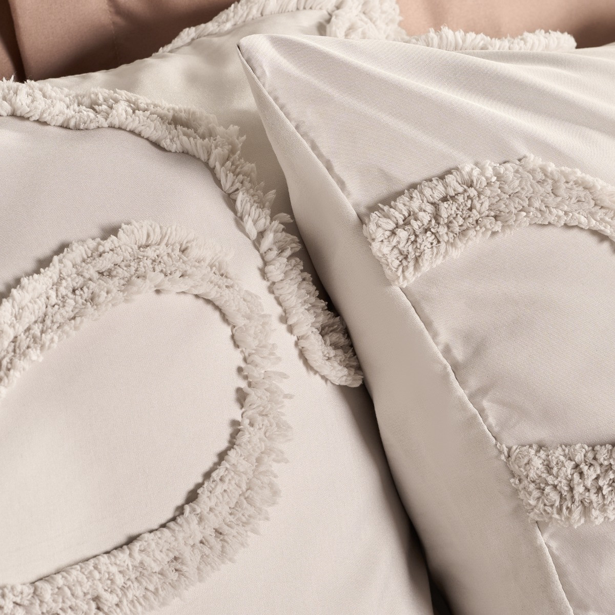OHS Bows Tufted Duvet Cover Set, Stone - King>