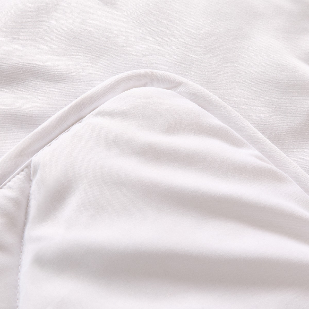 OHS Diamond Bow Quilted Coverless 7.5 Tog Duvet Set - White>