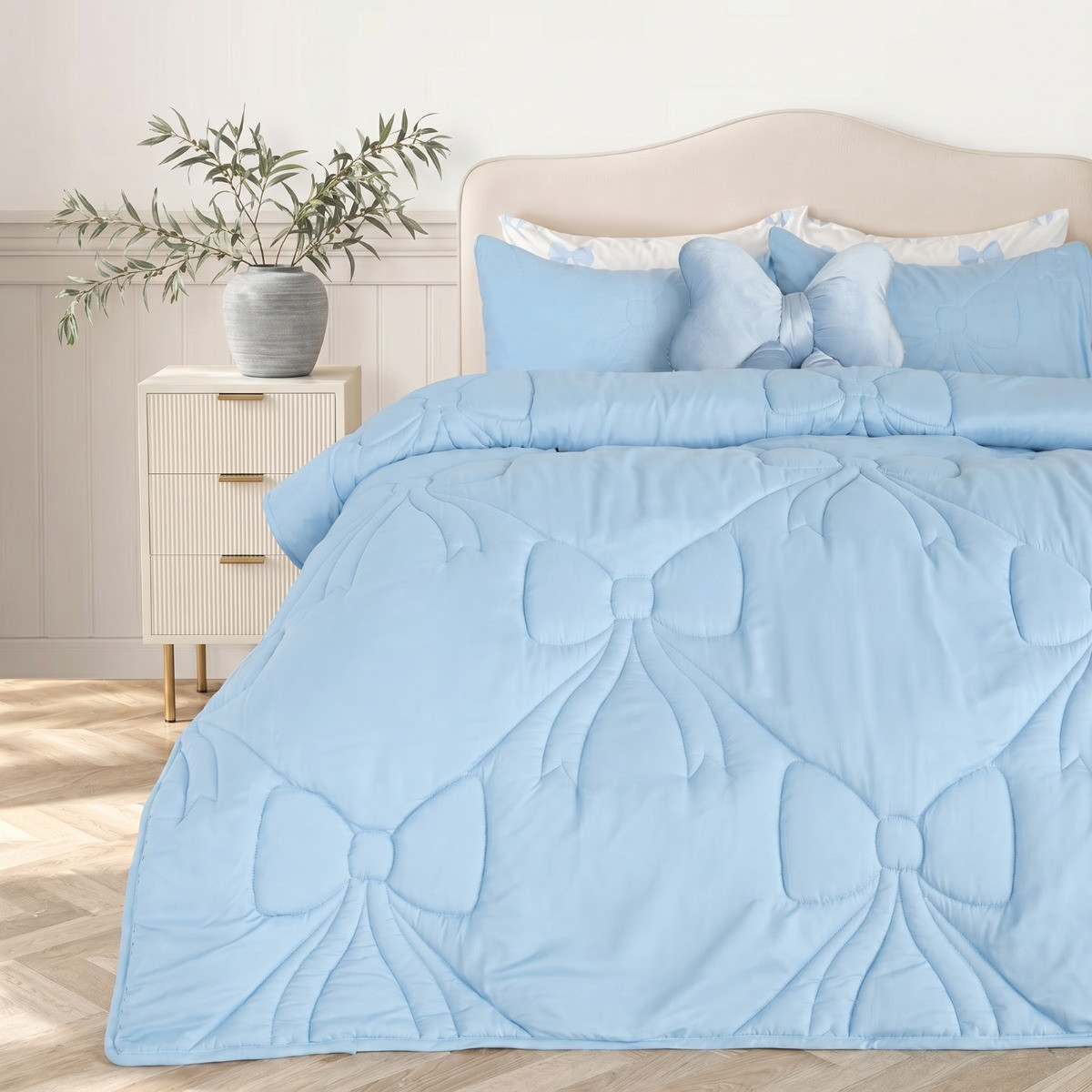 OHS Diamond Bow Quilted Coverless 7.5 Tog Duvet Set - Blue>