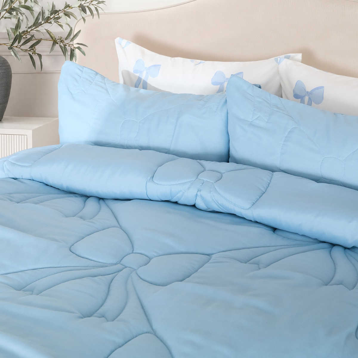 OHS Diamond Bow Quilted Coverless 7.5 Tog Duvet Set - Blue>