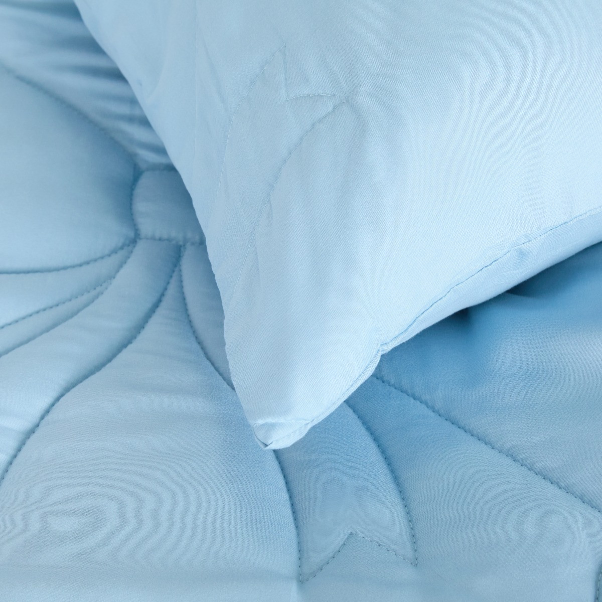 OHS Diamond Bow Quilted Coverless 7.5 Tog Duvet Set - Blue>