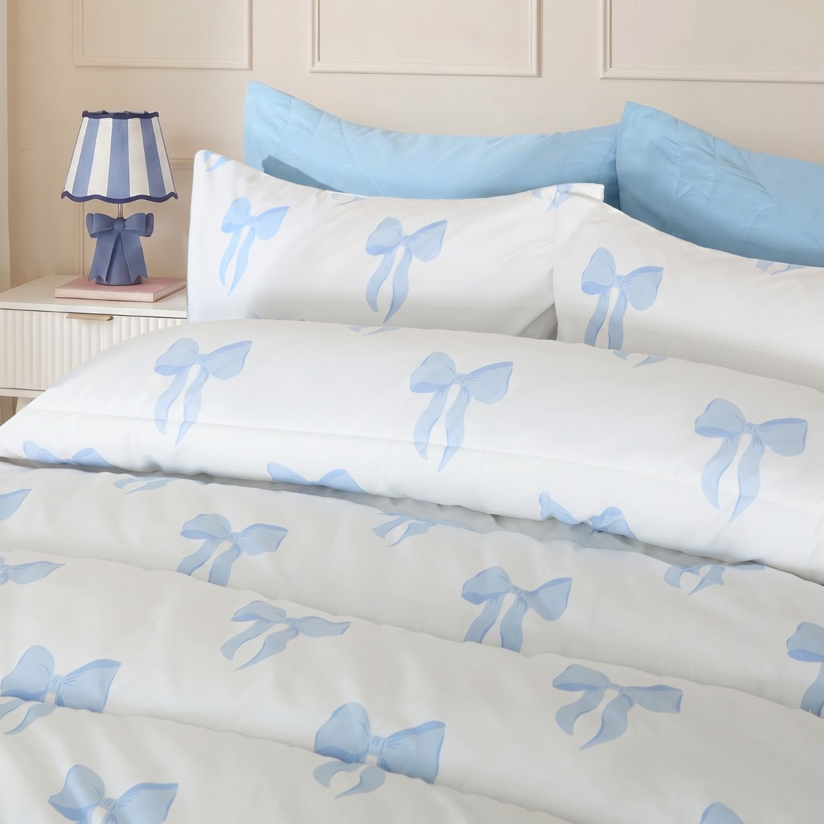 OHS Bow Print Coverless 10.5 Tog Duvet Set - Blue>