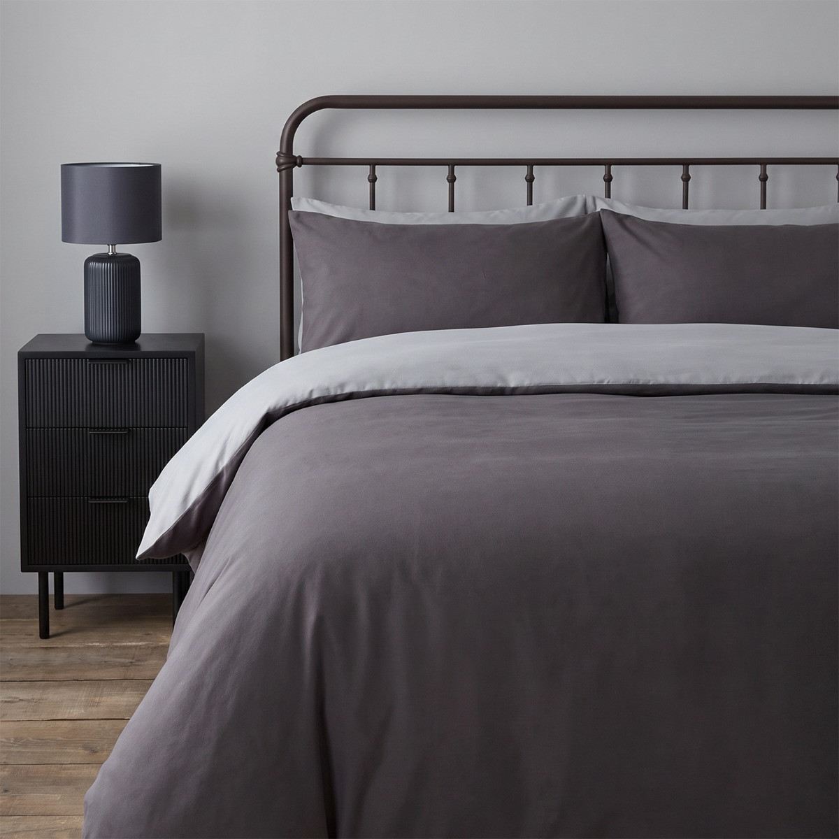 OHS Reversible Duvet Cover Set - Charcoal/Grey>
