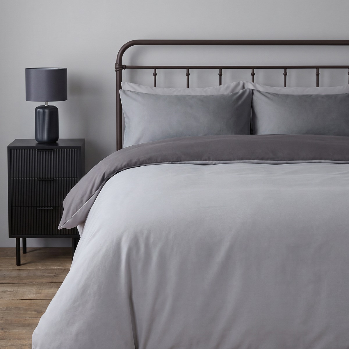 OHS Reversible Duvet Cover Set - Charcoal/Grey>