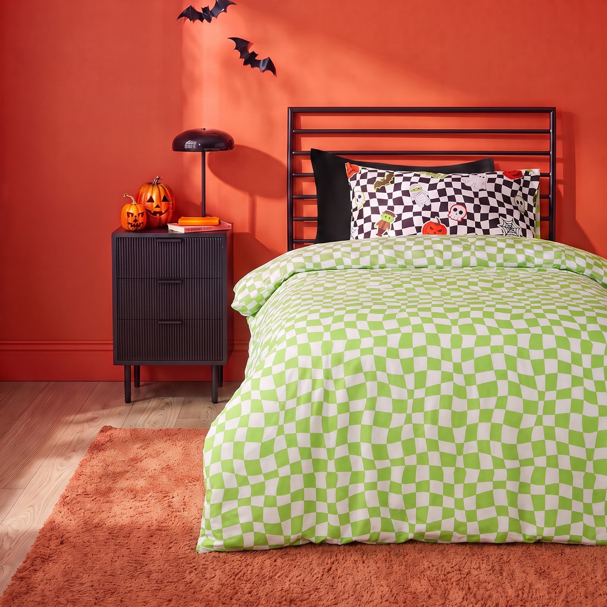 OHS Kids Halloween Sticker Print Duvet Cover Set, Monochrome - Single>