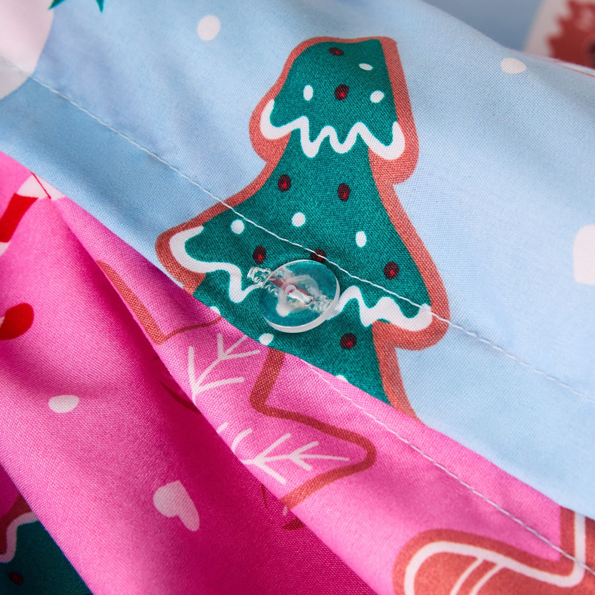 OHS Festive Gingerbread Print Reversible Duvet Set - Blue/Pink>