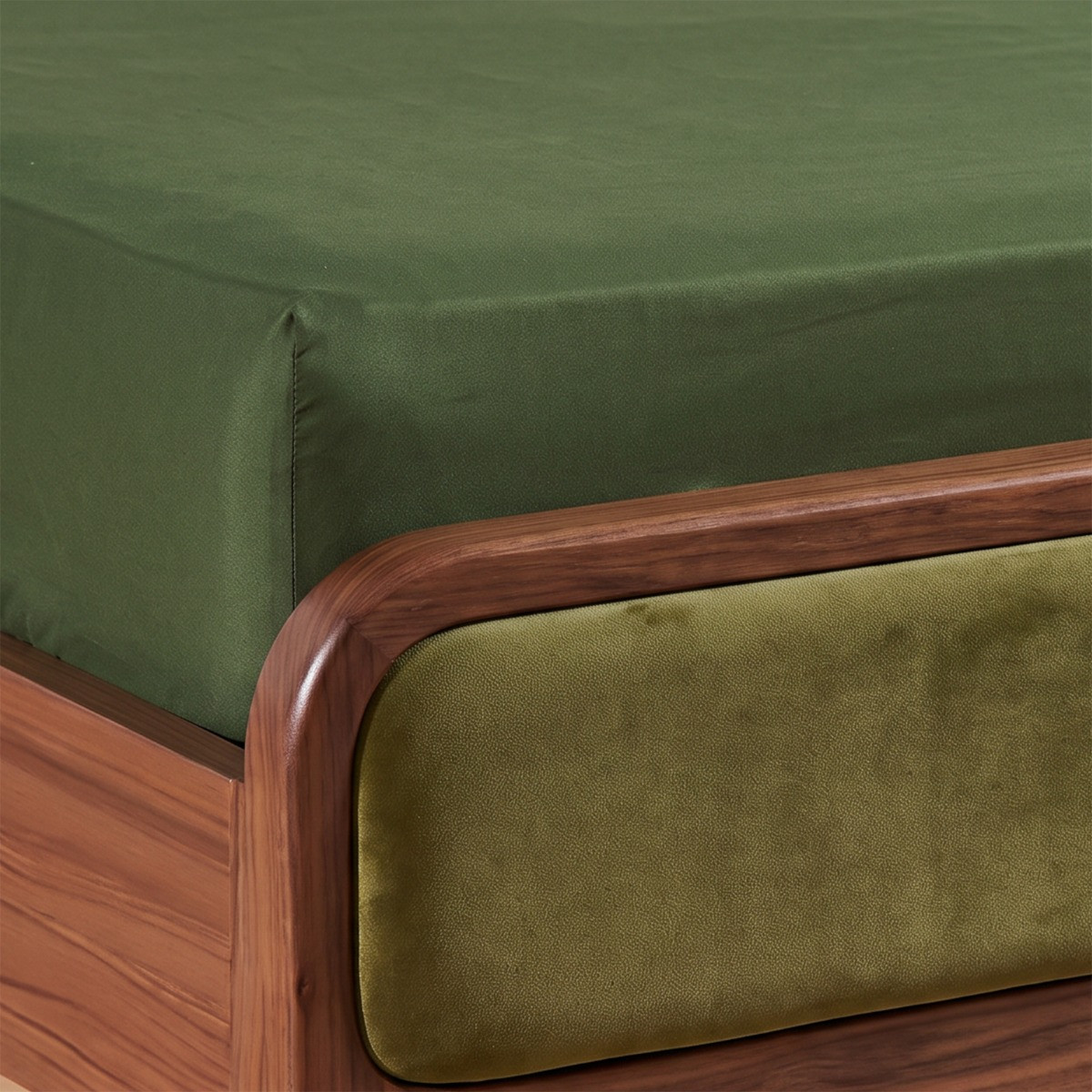OHS Plain Dyed Fitted Sheet - Leafy Green>