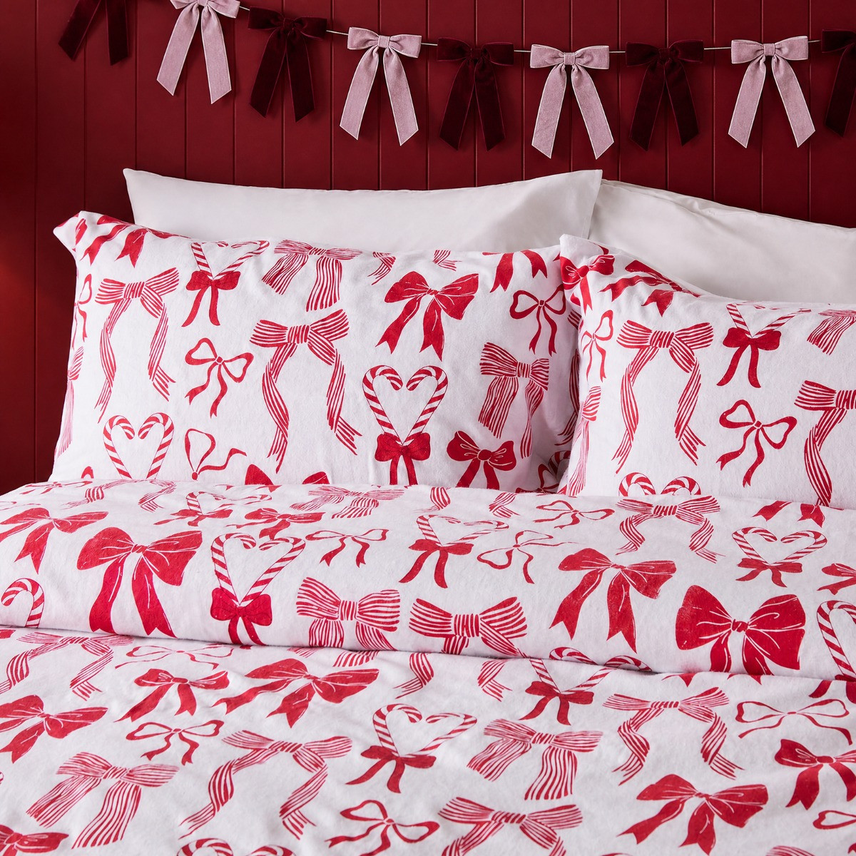 OHS Bow Print Brushed Cotton Flannelette Duvet Cover Set - White/Red>