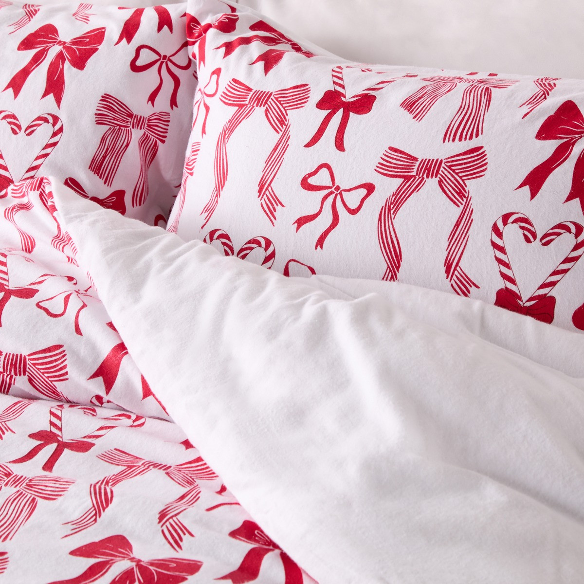 OHS Bow Print Brushed Cotton Flannelette Duvet Cover Set - White/Red>