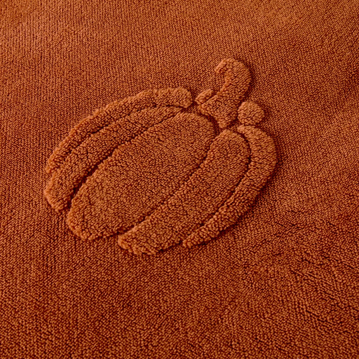 OHS Tufted Pumpkin Teddy Duvet Set - Rust>