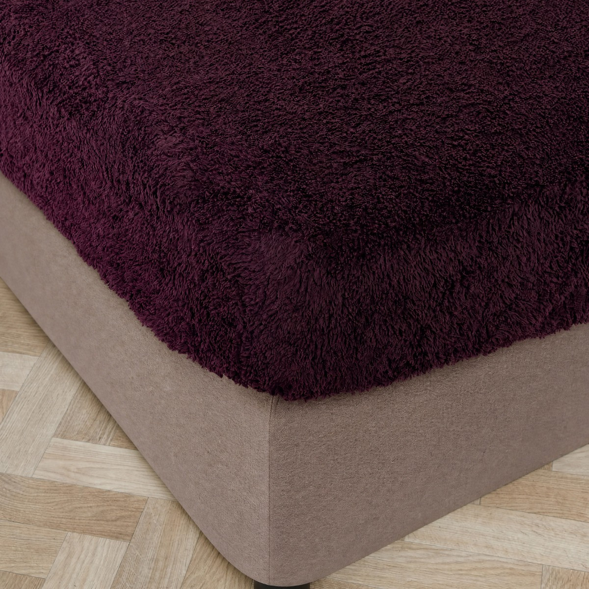 OHS Teddy Fleece Fitted Sheet - Plum>