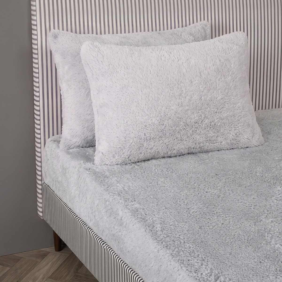 OHS Teddy Fleece Fitted Sheet - SIlver>