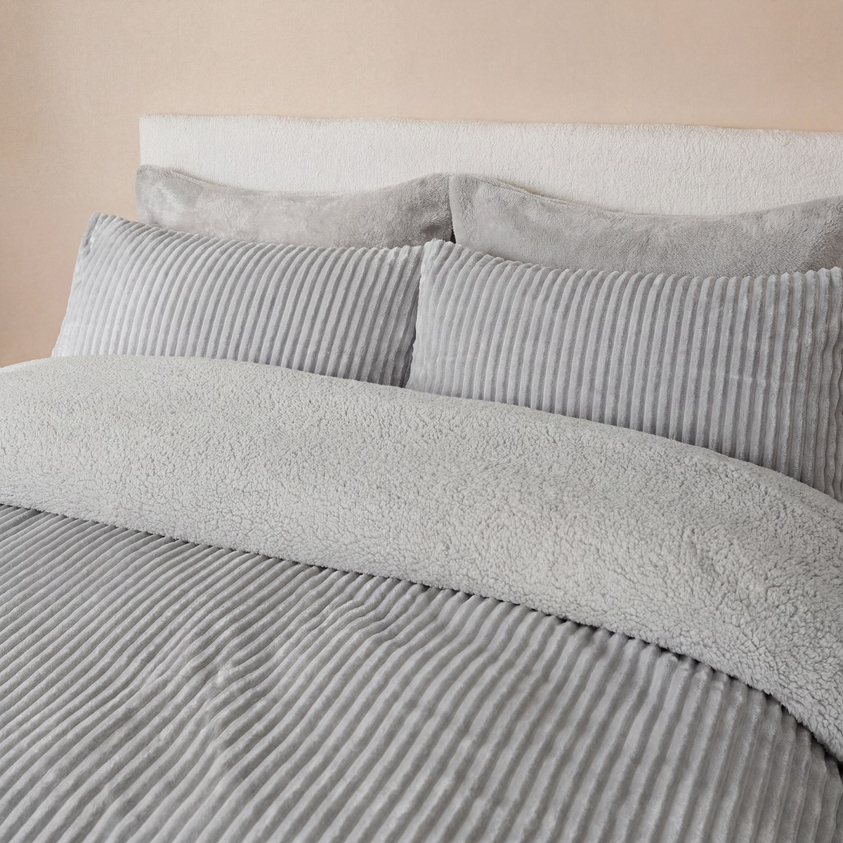 OHS Ribbed Fleece Duvet Cover Set - Silver>