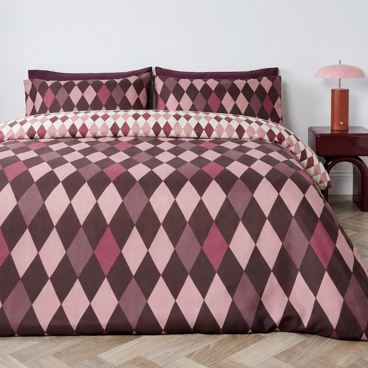 OHS Diamond Check Reversible Duvet Cover Set - Burgundy/Blush>