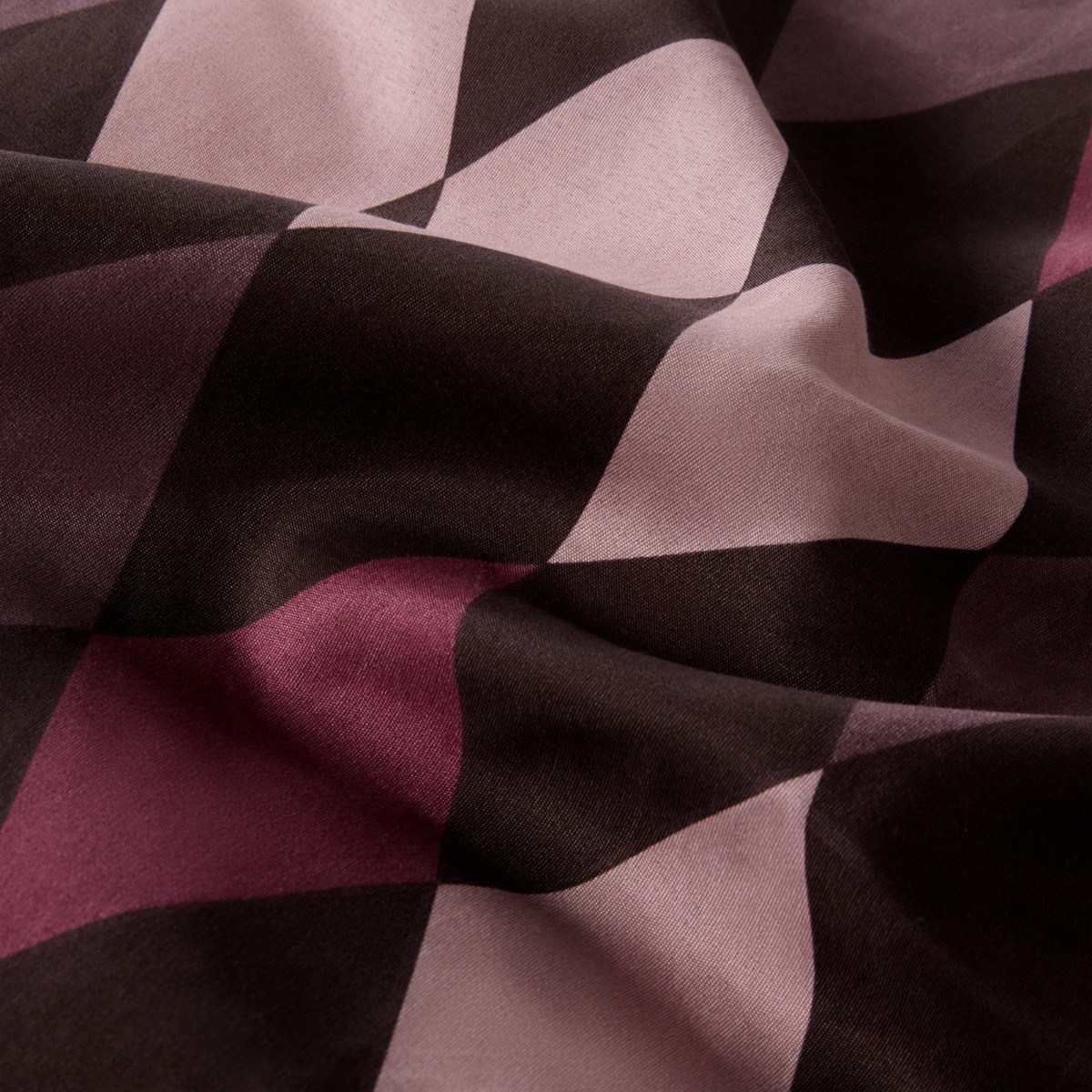 OHS Diamond Check Reversible Duvet Cover Set - Burgundy/Blush>