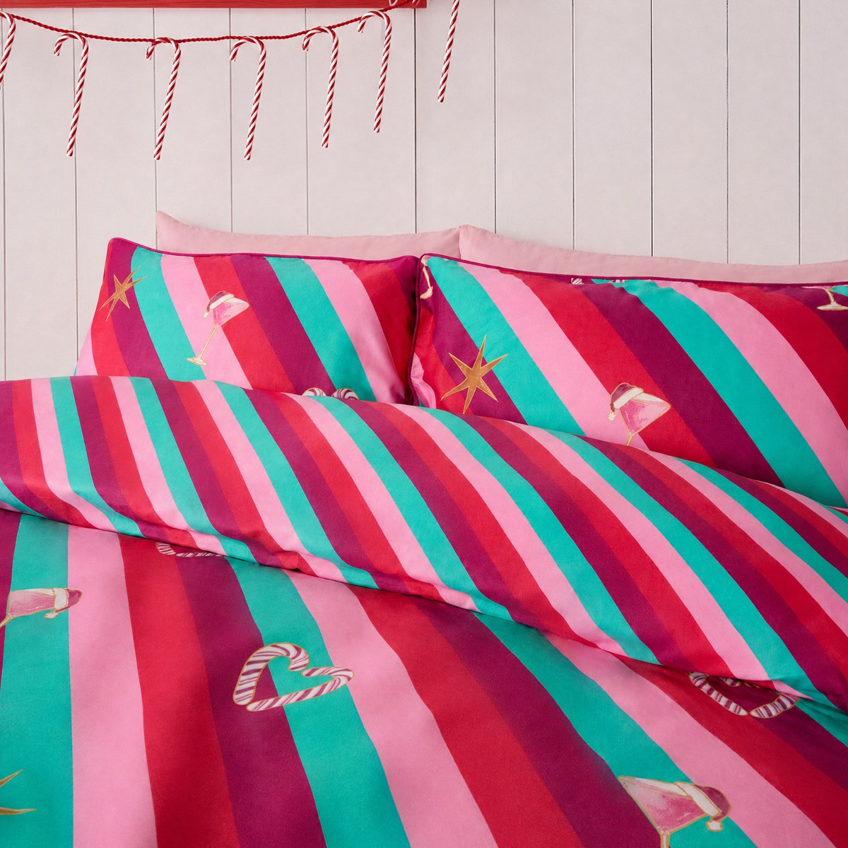 OHS Christmas Stripe Piped Edge Duvet Cover Set - Multi>