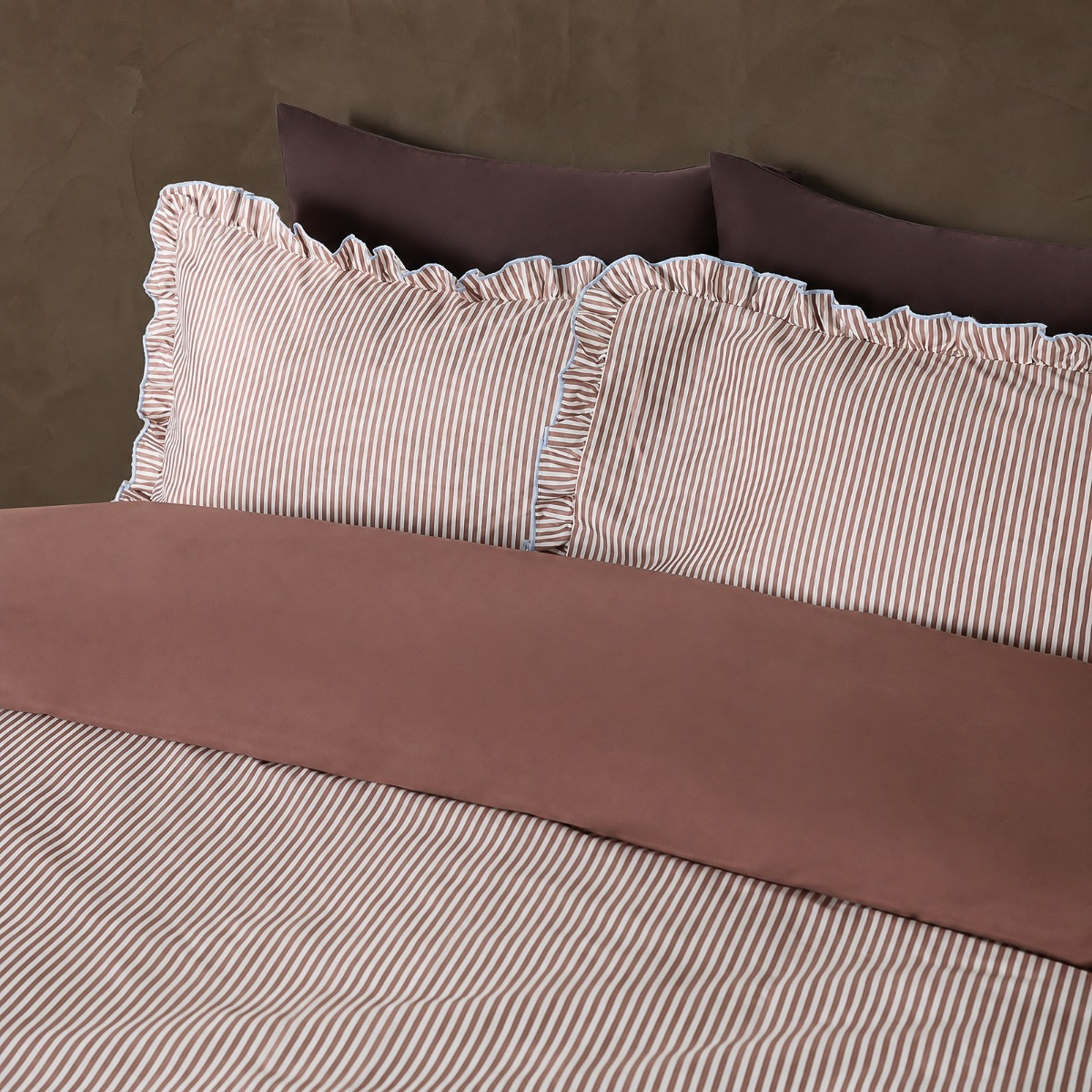 OHS Stripe Print Contrast Frill Edge Duvet Cover Set - Brown/White>