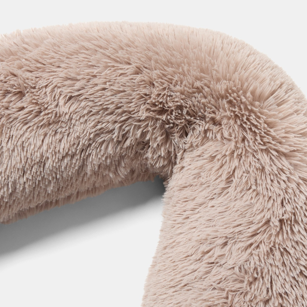 OHS Long Hair V Shape Pillow - Natural>